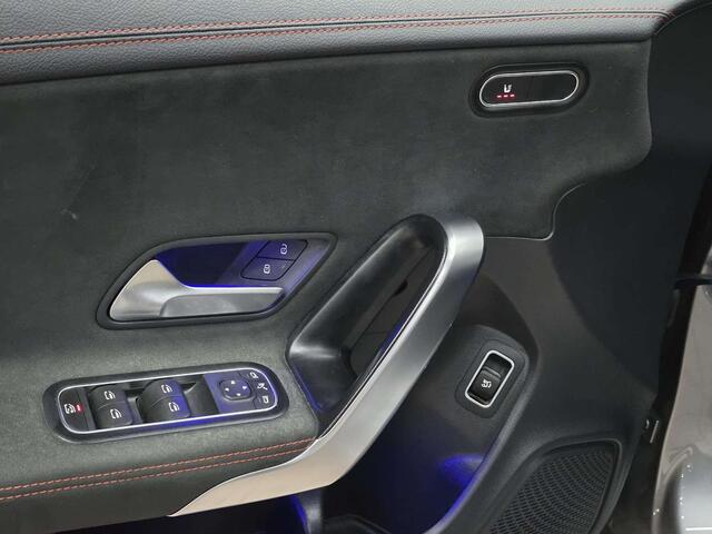 Mercedes-Benz CLA-Klasse 180 AMG-PACKBusiness SolutionAUTOMAATLEDERLED