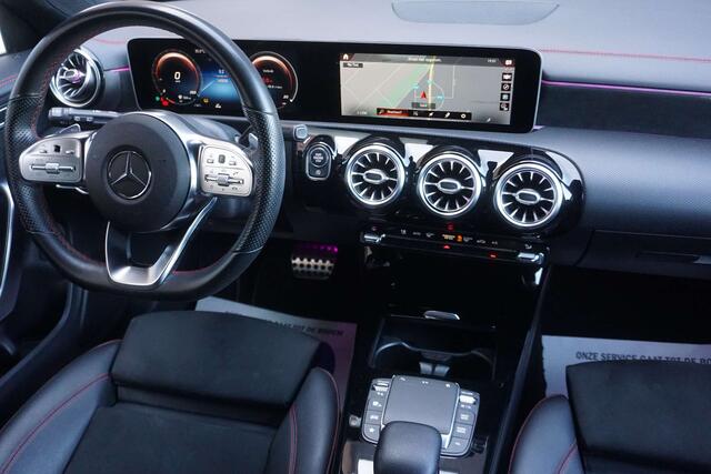 Mercedes-Benz CLA-Klasse 180 d AMG Pack Automaat-Navi-Cam-PDC-H.Leder-Garantie