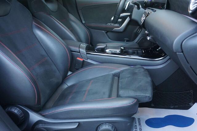Mercedes-Benz CLA-Klasse 180 d AMG Pack Automaat-Navi-Cam-PDC-H.Leder-Garantie