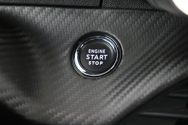 Peugeot 2008 PU-GT 1.2 PURETECH EAT8 GT 1.2 PURETECH  EAT8 + A/T + GPS + CARPLAY + HALF-LEDER + CAMERA + PDC + CRUISE + ALU 17