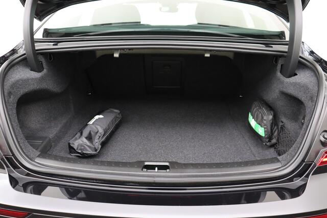 Volvo S60 PU-2.0B5 AWD GEARTRONIC 2.0 B5 AWD GEARTRONIC + GPS + CAMERA + HALF-LEDER + PANO DAK + CRUISE + ALU 19