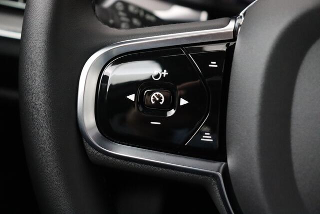 Volvo S60 PU-2.0B5 AWD GEARTRONIC 2.0 B5 AWD GEARTRONIC + GPS + CAMERA + HALF-LEDER + PANO DAK + CRUISE + ALU 19