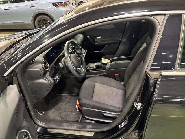 Mercedes-Benz CLA-Klasse 180 Business Solution BLTH Cruise GPS337¤ X120