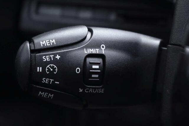 Peugeot 3008 1.2 PureTech Gt-Line LijnA Carplay Pano Garantie