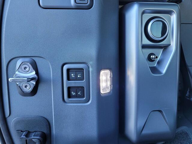 Land Rover Defender 90 3.0 D MHEV D300 SEJUMPSEATPANO DAKWINCHFULL
