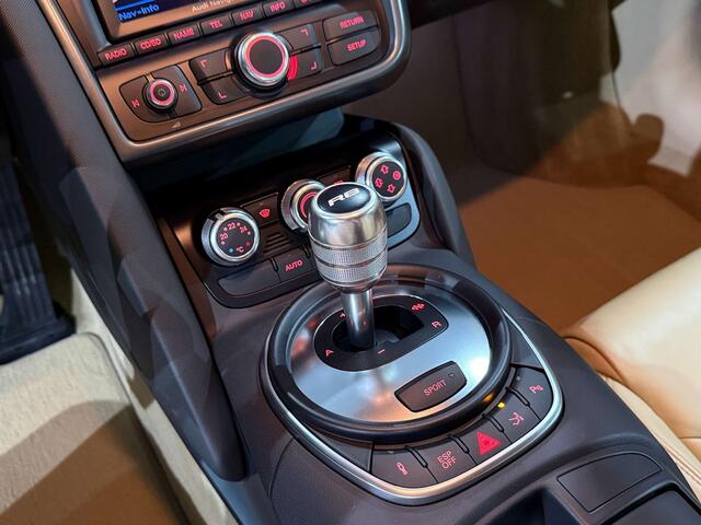 Audi R8 4.2i V8 Quattro FSI R tronic Full Hist. Etat Neuf