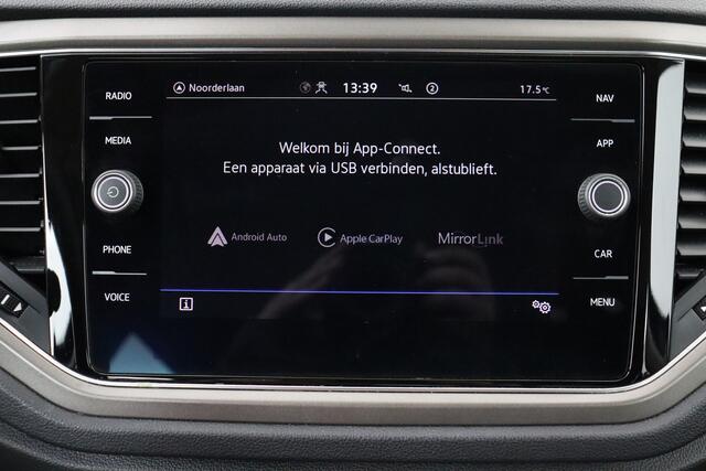 Volkswagen T-ROC PU-STYLE 1.5 TSI DSG STYLE 1.5 TSI DSG + GPS + CARPLAY + PDC + CRUISE + ALU