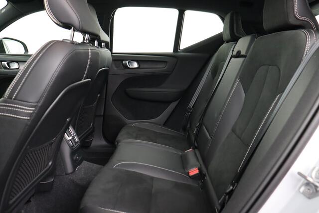 Volvo XC40 PU- R-Design 1.5T4 RECHARGE GEARTRONIC R-DESIGN 1.5 T4 RECHARGE GEARTRONIC + GPS + LEDER-ALCANTARA + CAMERA + PDC + CRUISE + PANO DAK + ALU 19