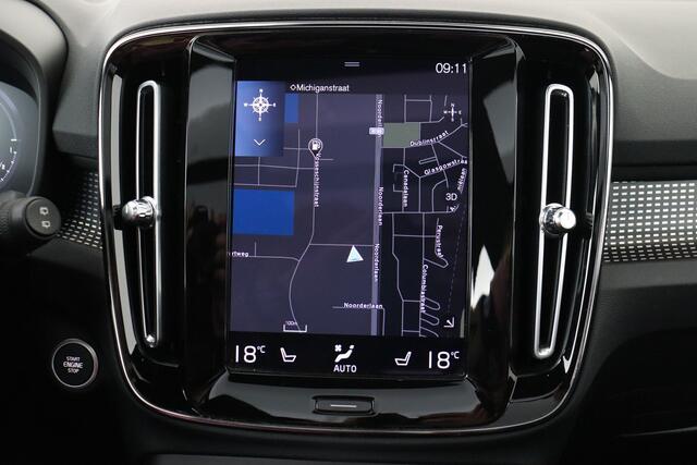 Volvo XC40 PU- R-Design 1.5T4 RECHARGE GEARTRONIC R-DESIGN 1.5 T4 RECHARGE GEARTRONIC + GPS + LEDER-ALCANTARA + CAMERA + PDC + CRUISE + PANO DAK + ALU 19