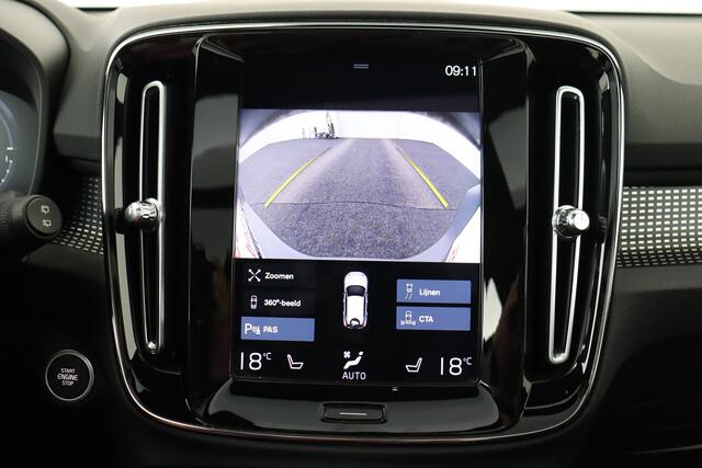 Volvo XC40 PU- R-Design 1.5T4 RECHARGE GEARTRONIC R-DESIGN 1.5 T4 RECHARGE GEARTRONIC + GPS + LEDER-ALCANTARA + CAMERA + PDC + CRUISE + PANO DAK + ALU 19