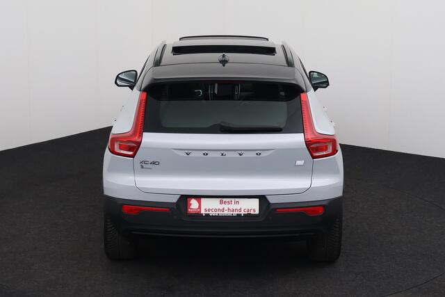 Volvo XC40 PU- R-Design 1.5T4 RECHARGE GEARTRONIC R-DESIGN 1.5 T4 RECHARGE GEARTRONIC + GPS + LEDER-ALCANTARA + CAMERA + PDC + CRUISE + PANO DAK + ALU 19