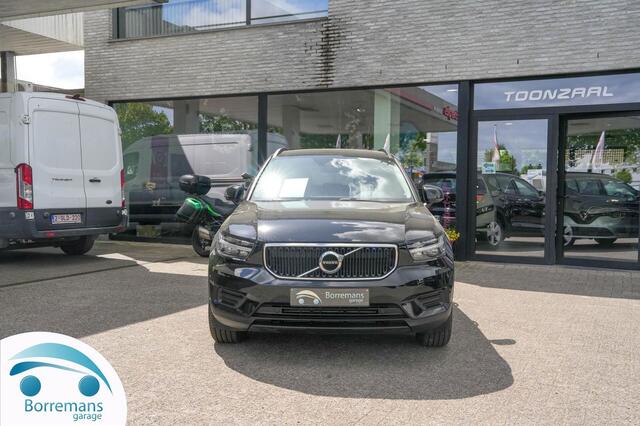 Volvo XC40 XC 40 VOLVO XC 40 1.5 T2 MOMENTUM CORE