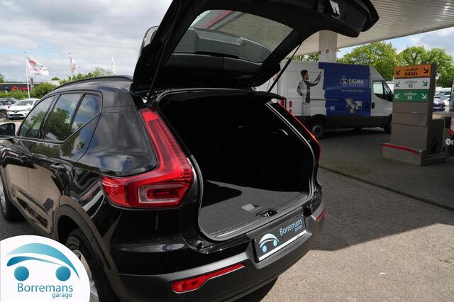 Volvo XC40 XC 40 VOLVO XC 40 1.5 T2 MOMENTUM CORE