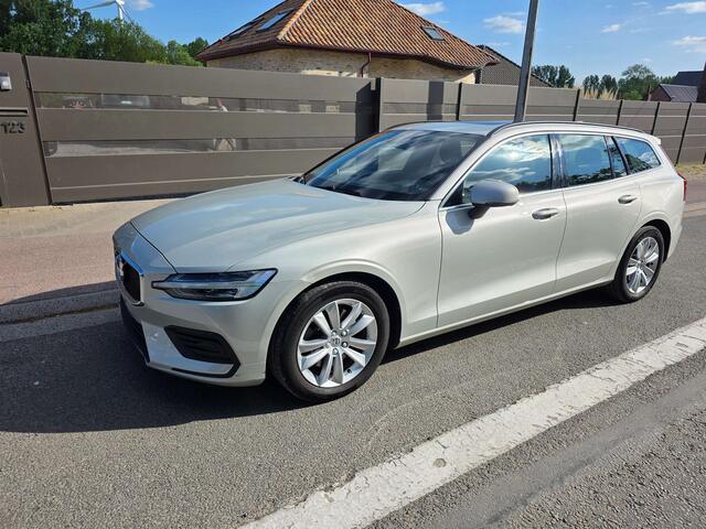 Volvo V60 2.0 B4 MHE Momentum Pro Geartronic 1�EIG FULL