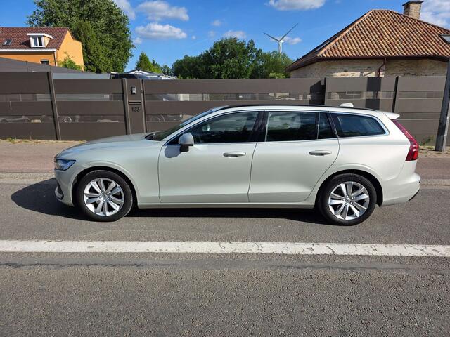 Volvo V60 2.0 B4 MHE Momentum Pro Geartronic 1�EIG FULL