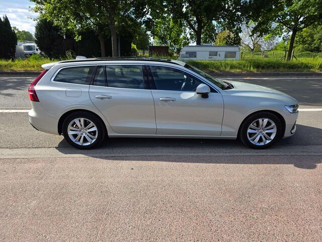 Volvo V60 2.0 B4 MHE Momentum Pro Geartronic 1�EIG FULL