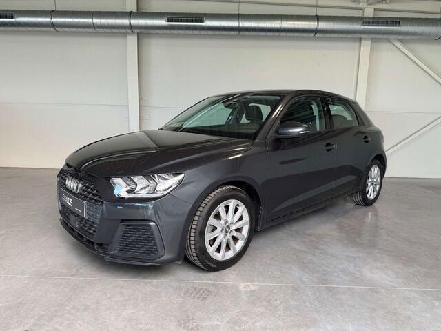 Audi A1 30 TFSI- NAVI - parkeersensoren - enz...