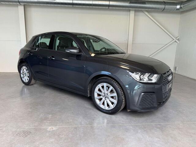 Audi A1 30 TFSI- NAVI - parkeersensoren - enz...