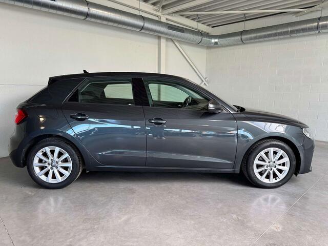 Audi A1 30 TFSI- NAVI - parkeersensoren - enz...