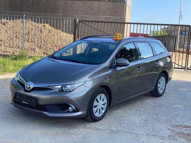 Toyota Auris SW 1.33i VVT-i Active