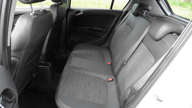 Opel Corsa D 12i16v