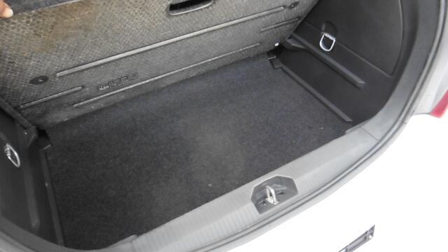Opel Corsa D 12i16v