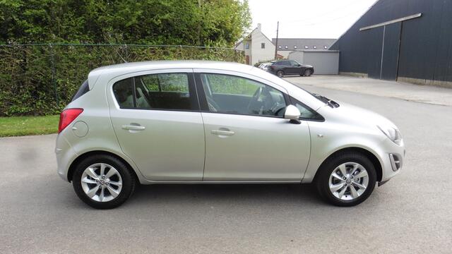Opel Corsa D 12i16v
