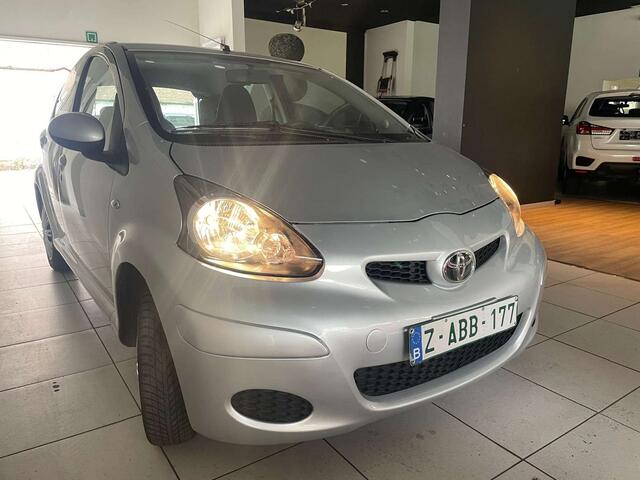 Toyota Aygo 1.0i VVT-i MMT 5PORTES I 75.000 KM I AUTO I