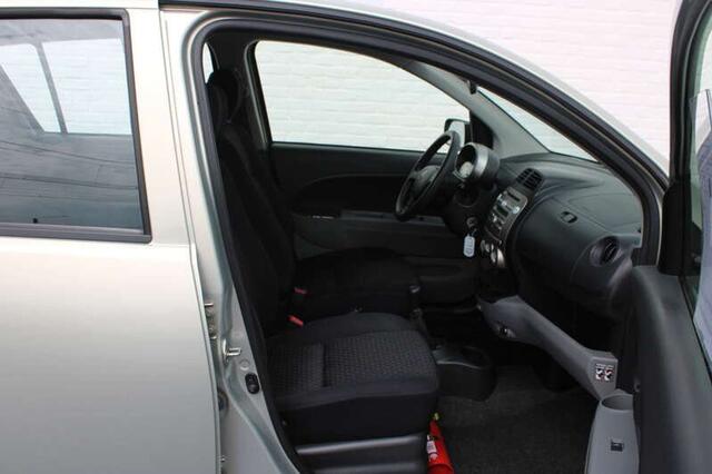 Daihatsu Sirion 1.0i 5Deurs inclusief 2 JAAR garantie