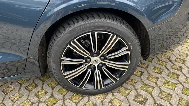 Volvo V60 Ultra, B4 Mild-Hybrid, Benz, Dark 3YEAR WARRANTY