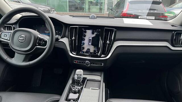 Volvo V60 Ultra, B4 Mild-Hybrid, Benz, Dark 3YEAR WARRANTY