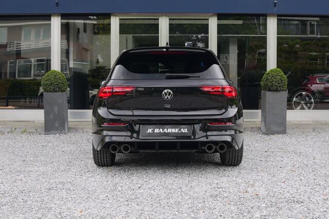 Volkswagen Golf R 2.0 TSI PANO/AKRAPOVIC/R-PERF-PAKKET/SFEER