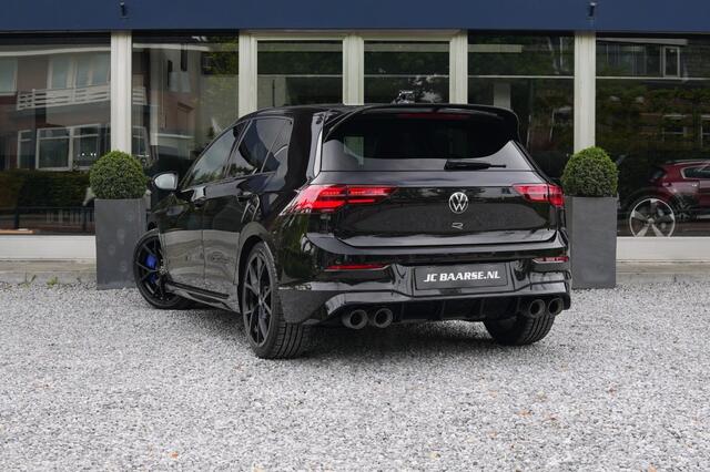 Volkswagen Golf R 2.0 TSI PANO/AKRAPOVIC/R-PERF-PAKKET/SFEER