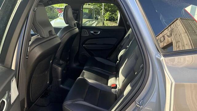 Volvo XC60 Recharge Ultimate Dark, T6 AWD Plug-in hybride 3YEAR WARRANTY