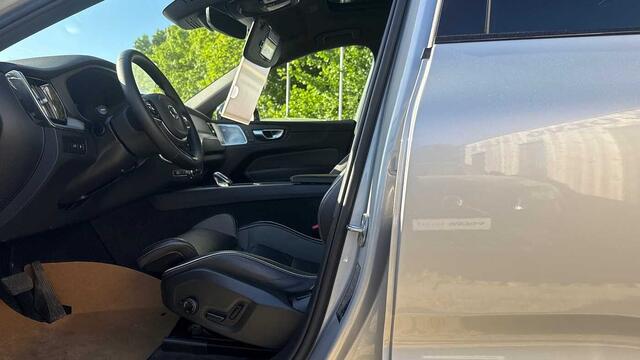 Volvo XC60 Recharge Ultimate Dark, T6 AWD Plug-in hybride 3YEAR WARRANTY