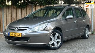 PEUGEOT 307 SW 2.0 16V Pack 7 PERSOONS