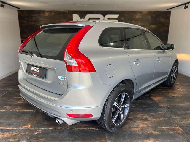 Volvo XC60 2.0d R-design CAM�RARADARS GPS CLIM BI-ZONE