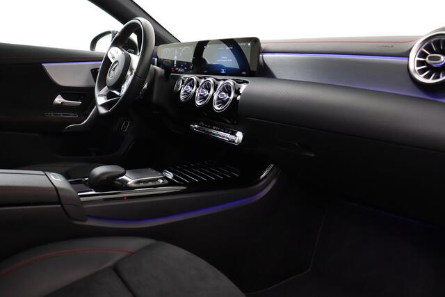 Mercedes-Benz CLA-Klasse 250 e IA e  iA  + GPS + CARPLAY + LEDER/ALCANTARA + CAMERA + PDC + CRUISE + OPEN DAK + ALU 18