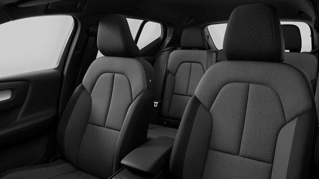 Volvo XC40 Black Edition Plus, B3 Mild hybrid, Benzine