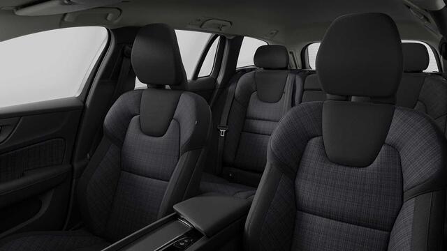 Volvo V60 Core, B3 Mild hybrid, Benzine