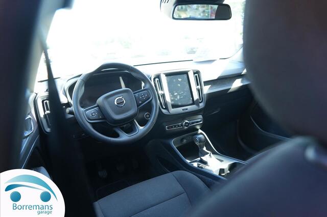 Volvo XC40 XC 40 1.5 T2 MOMENTUM CORE Carplay/navi/parkeersensoren/....