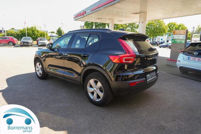 Volvo XC40 XC 40 1.5 T2 MOMENTUM CORE Carplay/navi/parkeersensoren/....