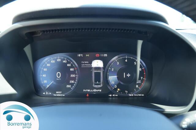 Volvo XC40 XC 40 1.5 T2 MOMENTUM CORE Carplay/navi/parkeersensoren/....