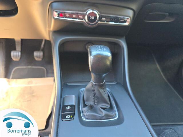 Volvo XC40 XC 40 1.5 T2 MOMENTUM CORE Navi/camera/bluetooth/....