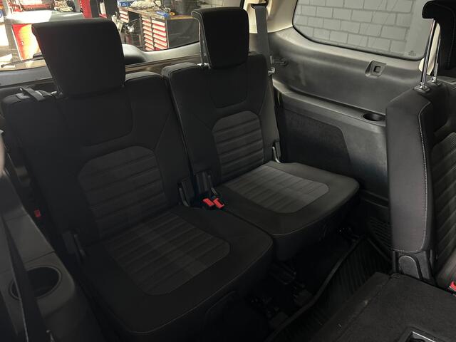 Ford Galaxy 1.5. zeer mooie auto, 1e eigenaar, 7 persoons, 4 e banden