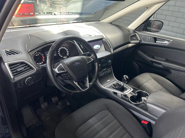 Ford Galaxy 1.5. zeer mooie auto, 1e eigenaar, 7 persoons, 4 e banden