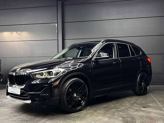BMW X1 xDrive25e Plug in Hybrid / Head-up / Camera /