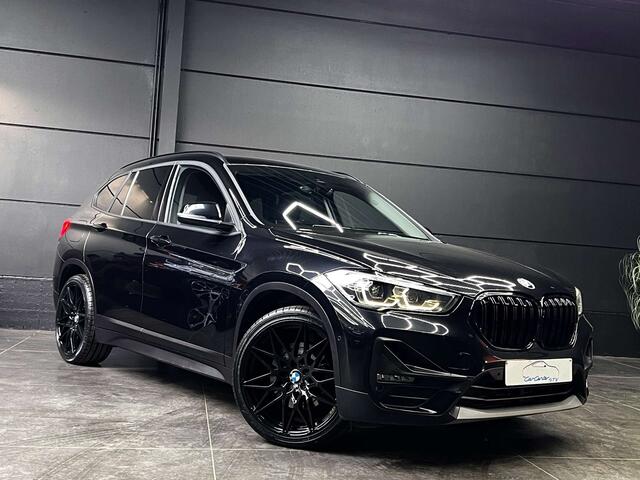 BMW X1 xDrive25e Plug in Hybrid / Head-up / Camera /
