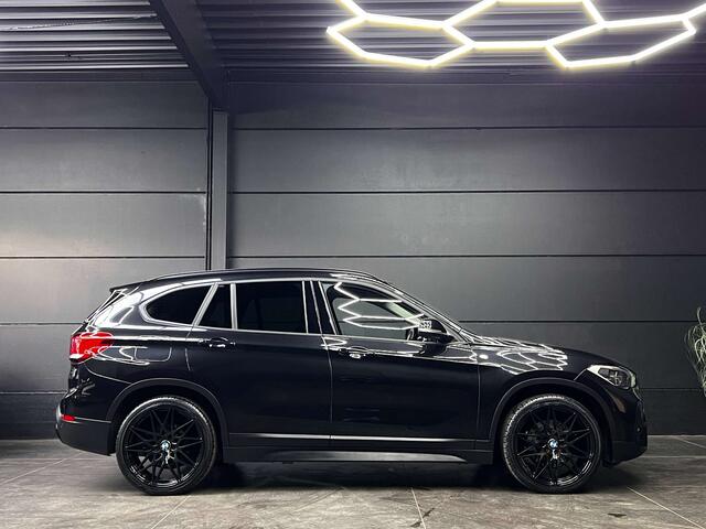 BMW X1 xDrive25e Plug in Hybrid / Head-up / Camera /