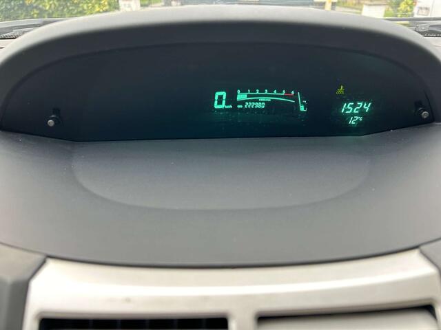 Toyota Yaris 1.4 Turbo D4D SOL CLIMATISATION GPS PDC